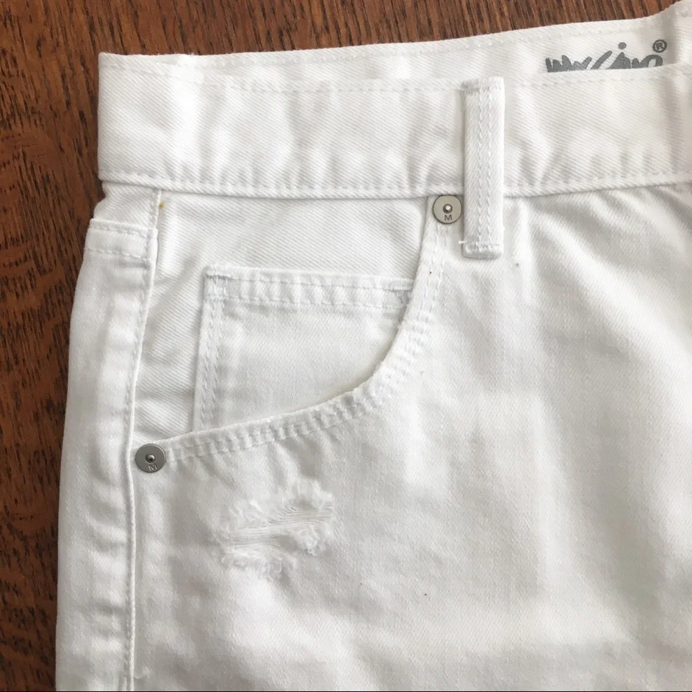 cuffed white